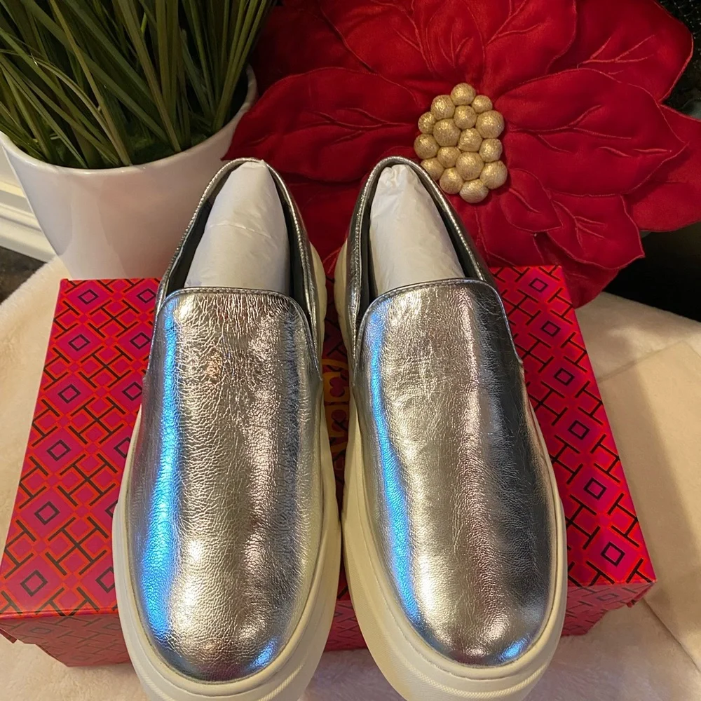 TORY BURCH LADYBUG SLIP ON SNEAKER